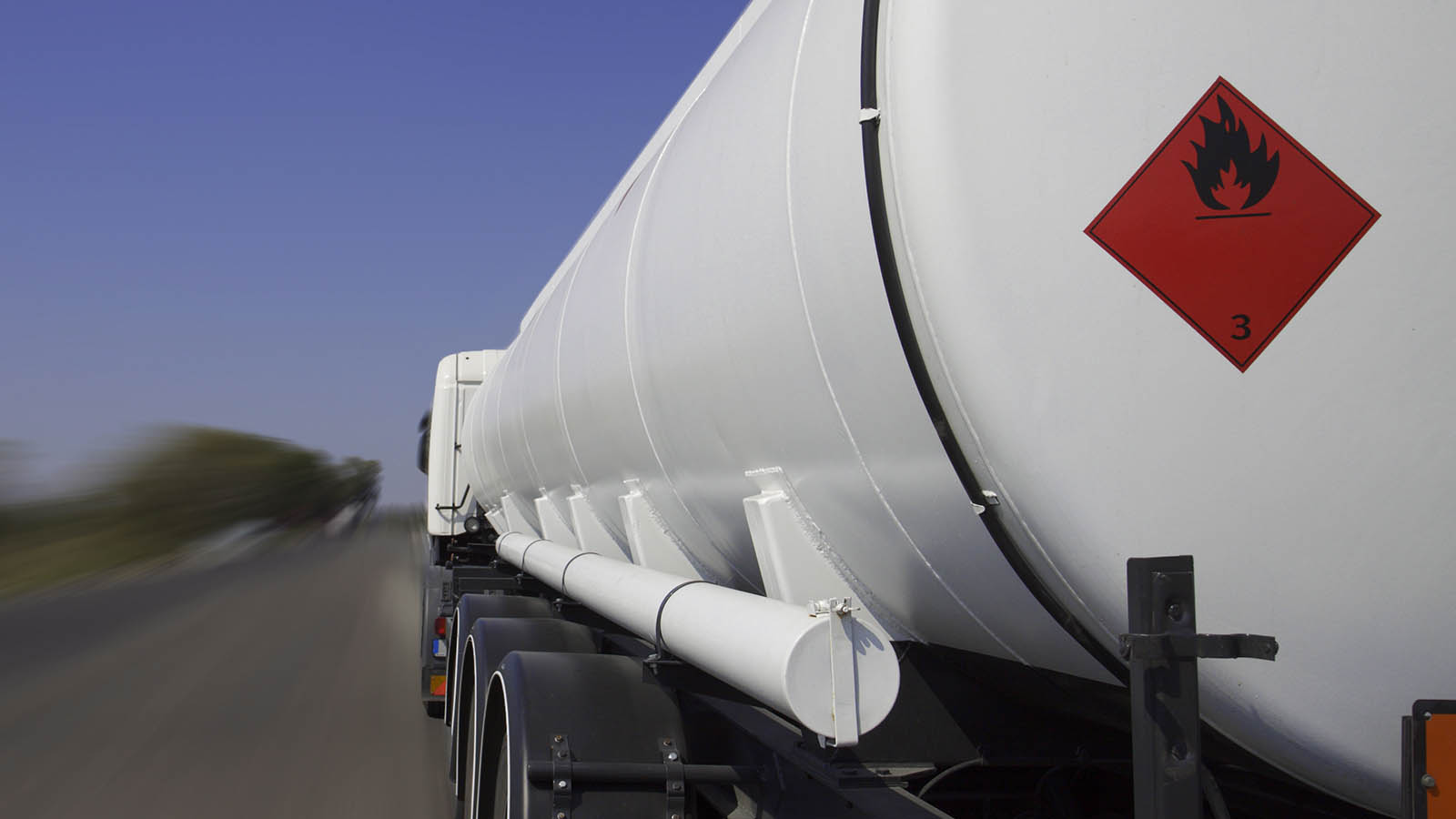 Chemicals & Dangerous Goods FREIGHT SHIPPING SERVICES