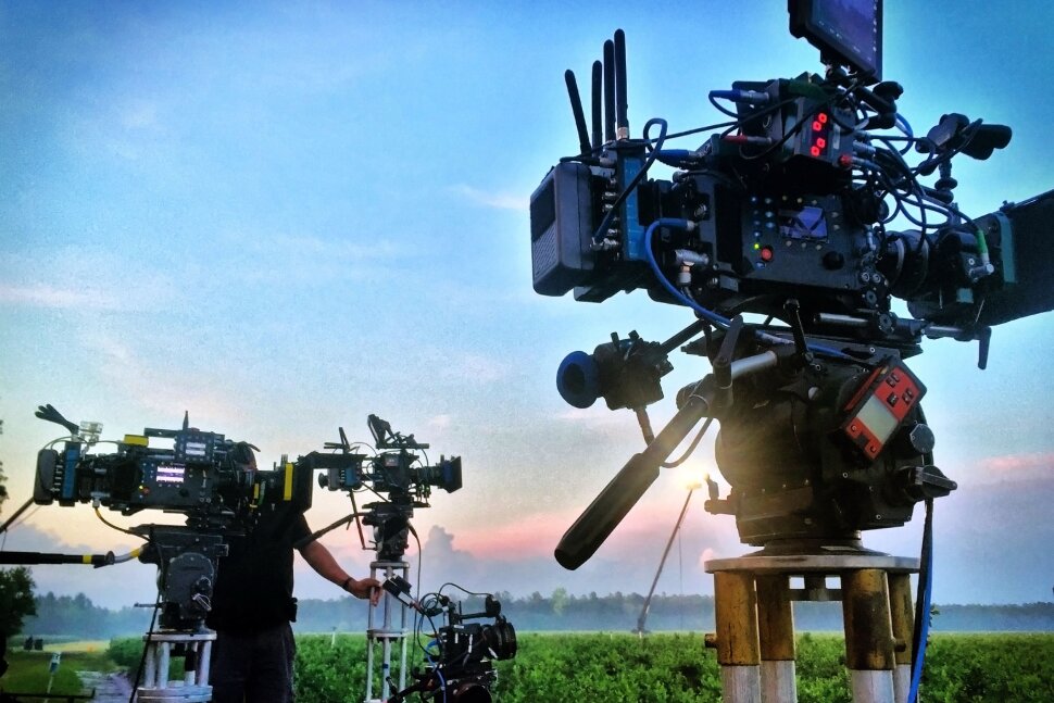 Entertainment & film industry Freight Shipping Services